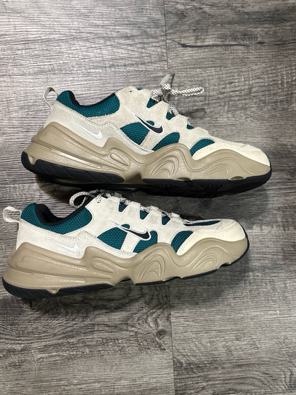 Nike Teal and Cream Men's Chunky Sneakers